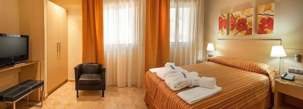 Confluent Health Resort Cofrentes Luaran gambar